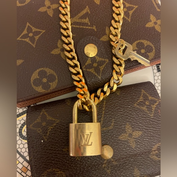 Authentic Louis Vuitton Lock and Key Set on Chain - Picture 12 of 13